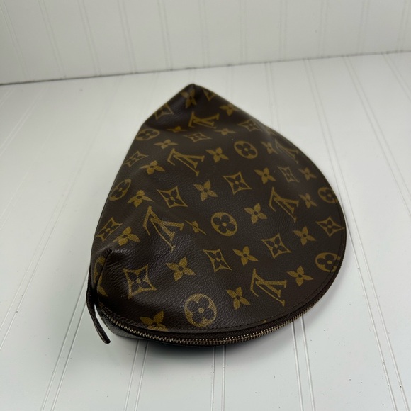 Louis Vuitton Monogram Trousse Demi Ronde Cosmetic Pouch - Picture 9 of 13